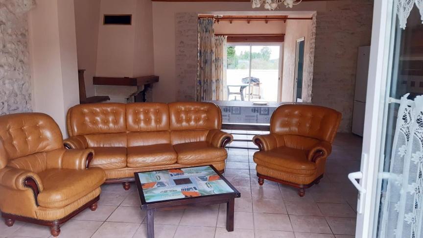 Gite XL Le Clos de Lamie avec piscine privée Fossemagne Exterior foto