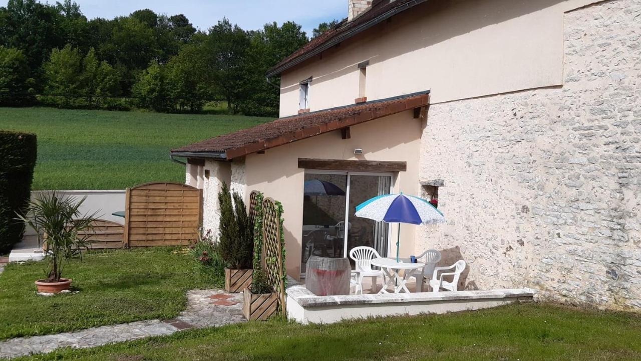 Gite XL Le Clos de Lamie avec piscine privée Fossemagne Exterior foto